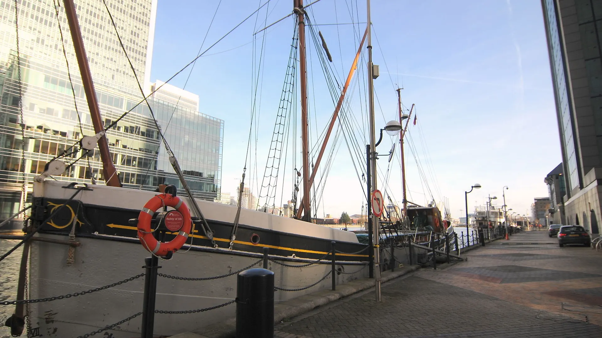 Apartment Wharf - Discovery Dock East London United Kingdom