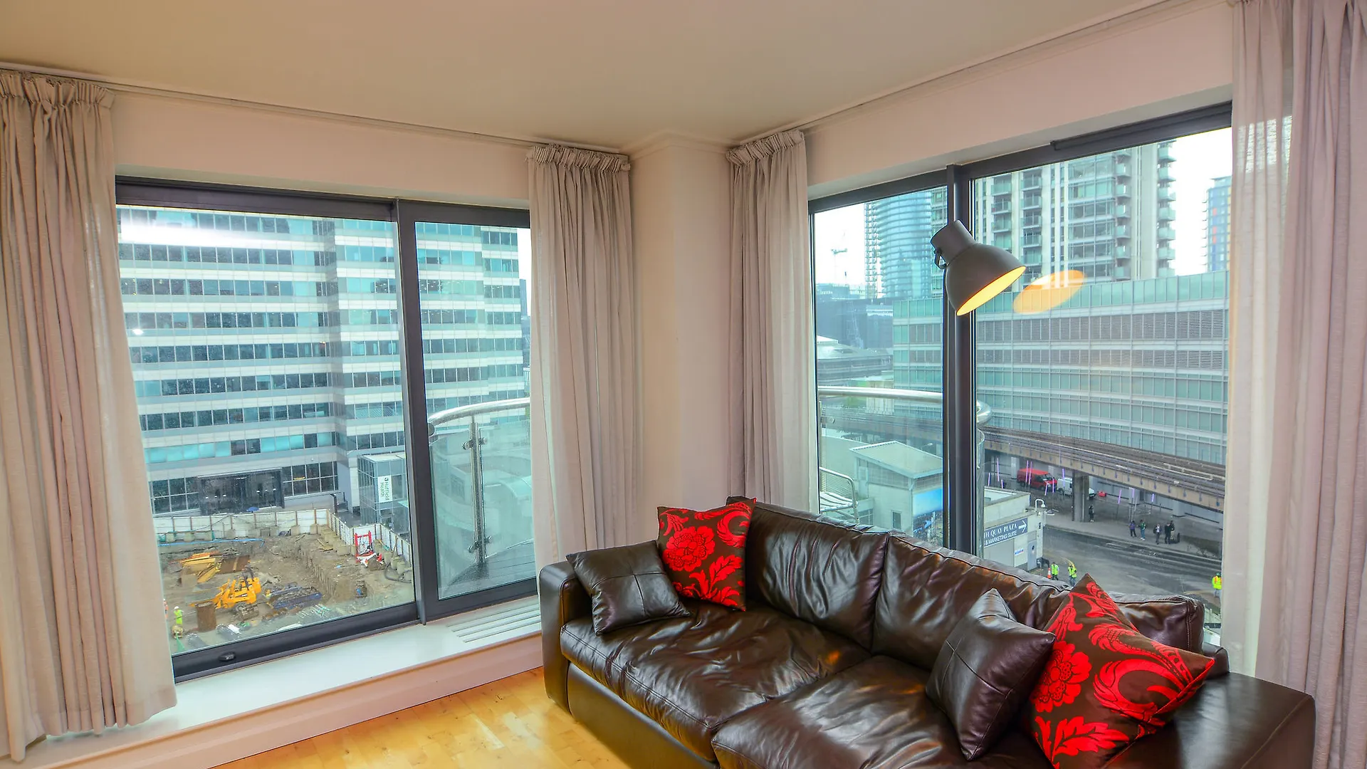 Apartment Wharf - Discovery Dock East London